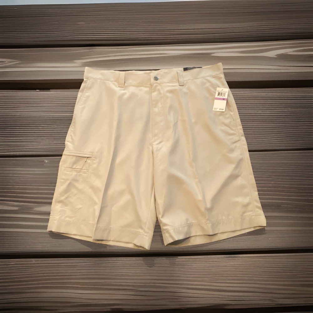 Callaway NWT Performance Shorts Golf Men's Khaki 38 Cargo Pocket $70